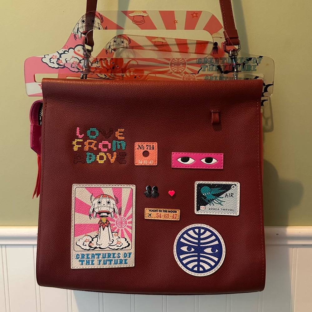 Min & Mon Manuel Crossbody Bag - Picture 7 of 12